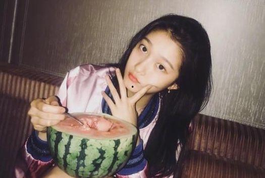 娱乐圈吃瓜明星杨幂图片